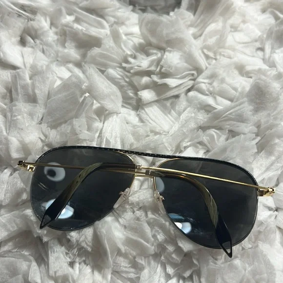 Victoria Beckham 18ct Gold vbs90 c45 sunglasses Black Trim Size 62-13-145 Victoria Beckham 18ct Gold vbs90 c45 sunglasses Black Trim  main image 2
